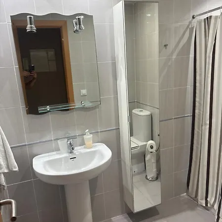 Individual Con Bano Privado En Piso De Lujo Homestay *